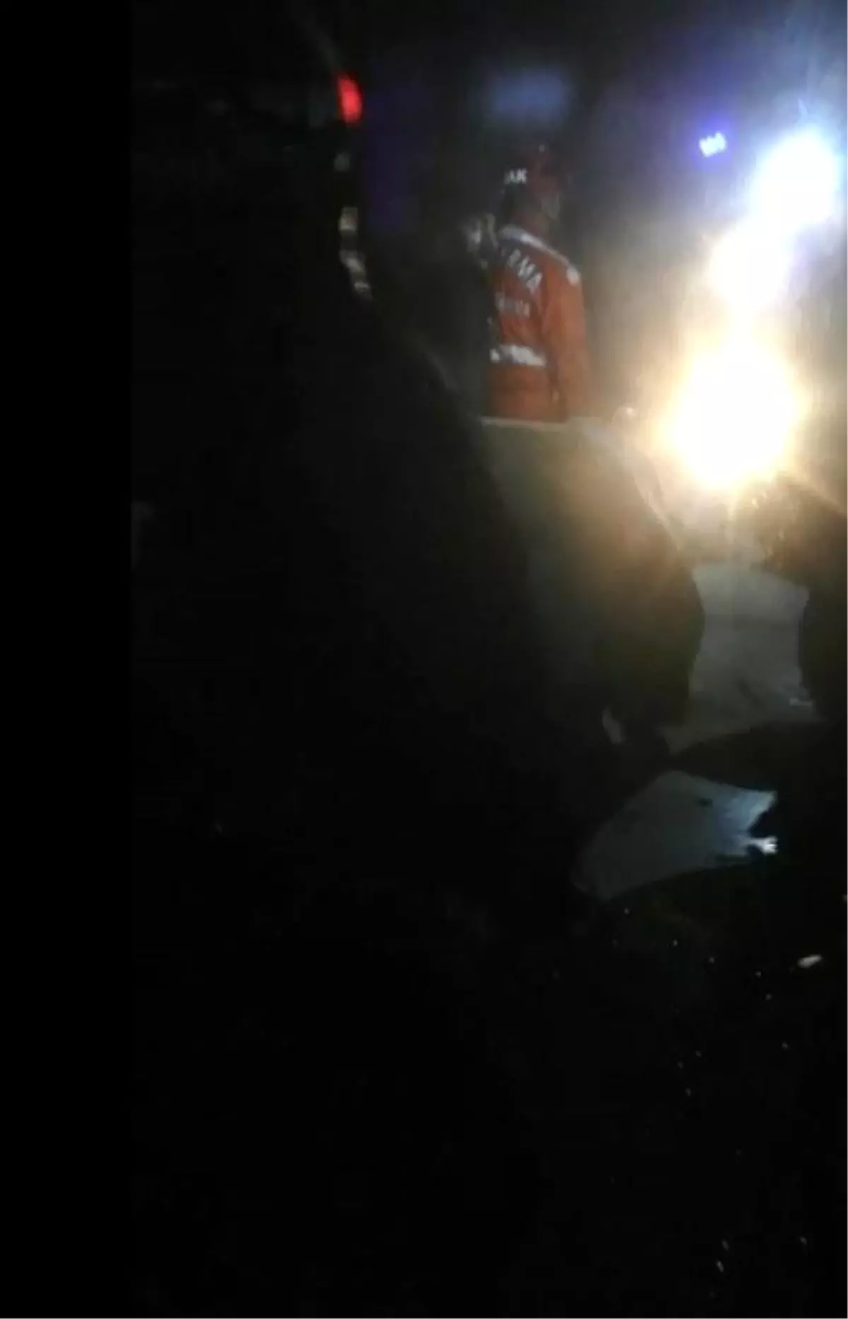 26 saat sonra enkazın altından sağ çıkartıldı