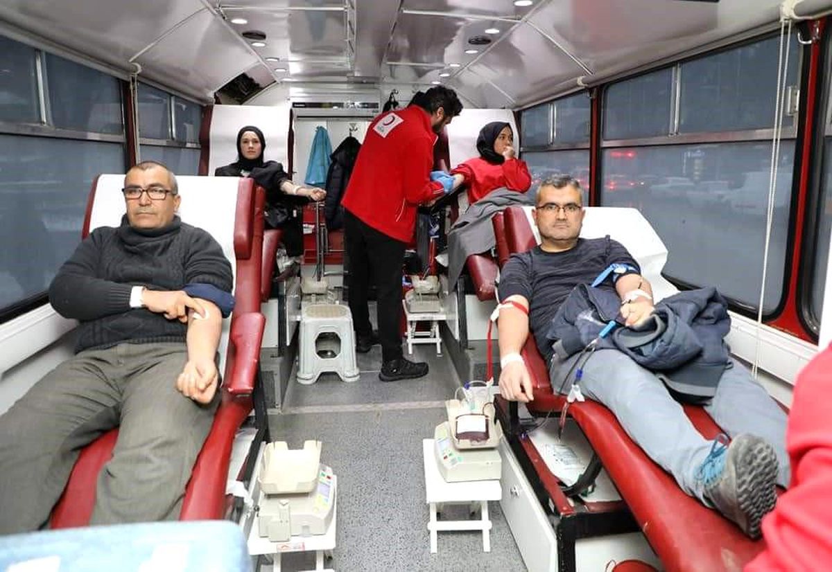 Afyonkarahisar\'dan ilk gün 450 ünite kan bağışı