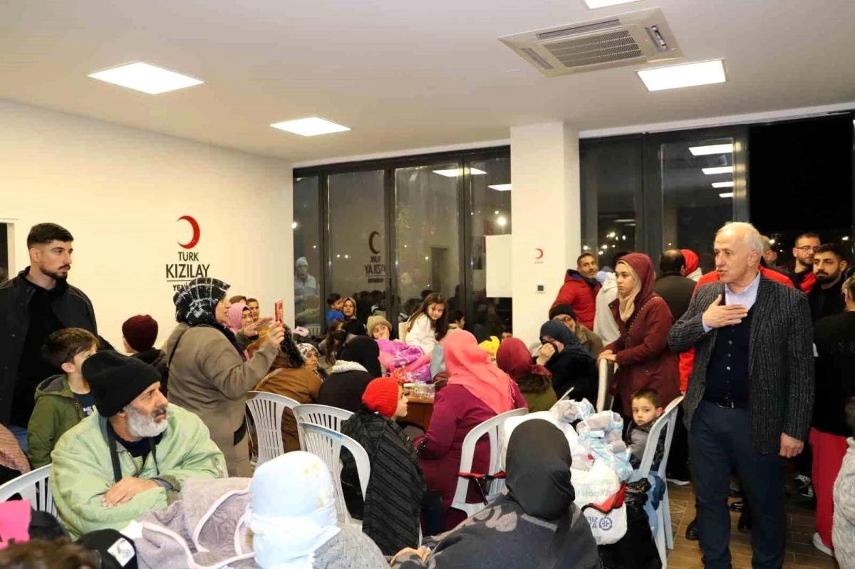 Akdeniz Belediyesi yardım kampanyası başlattı, kapılarını vatandaşa açtı