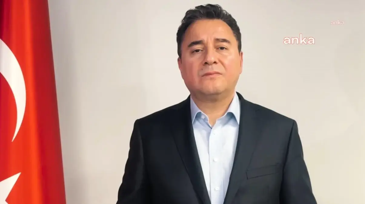 Ali Babacan: "Yol Arkadaşım Sadullah Ergin\'in Kardeşleri ve Aileleri Dahil Çok Sayıda Yakını Hatay\'da Enkaz Altında"