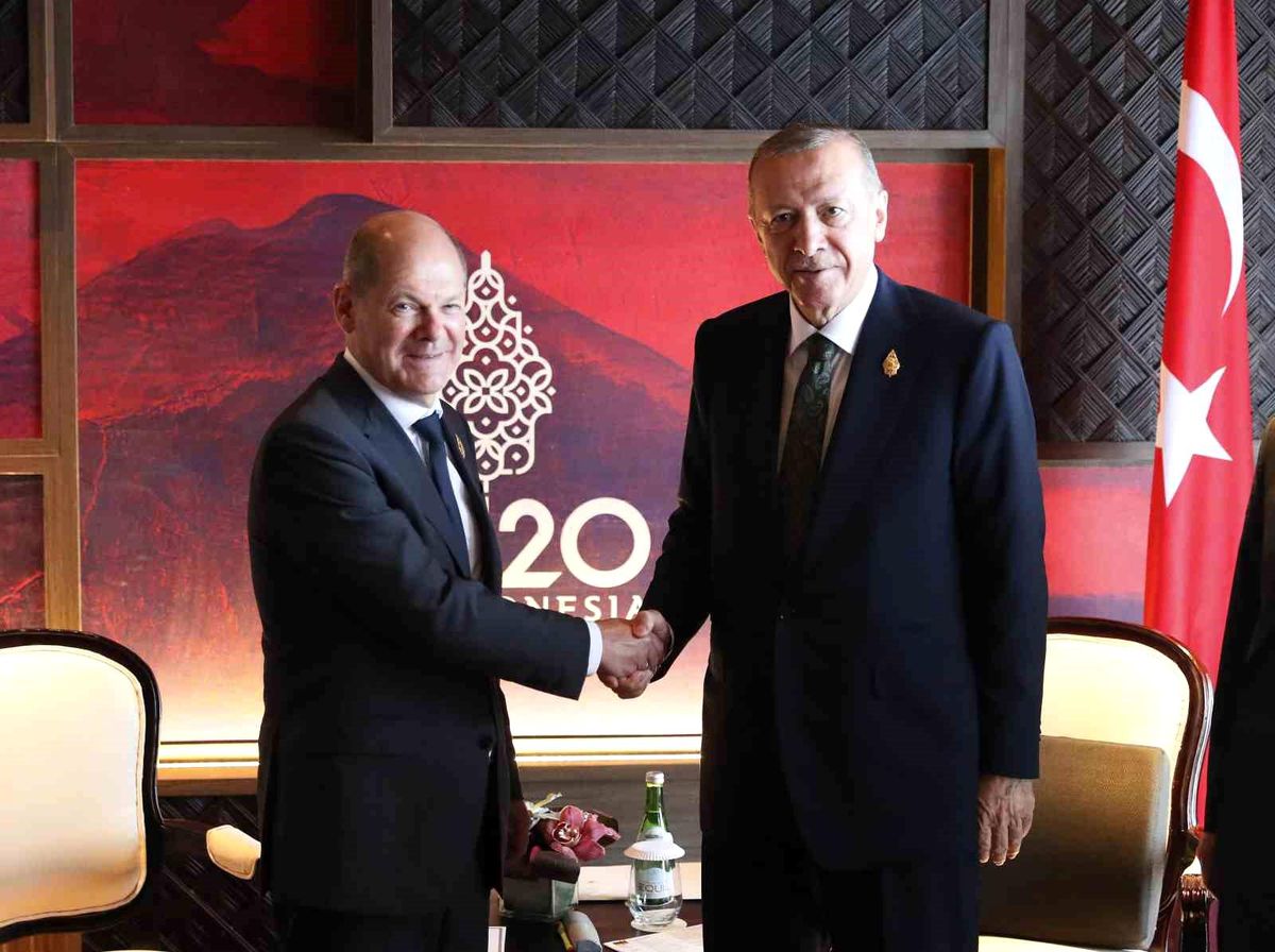 Almanya Başbakanı Scholz\'den Cumhurbaşkanı Erdoğan\'a taziye telefonu