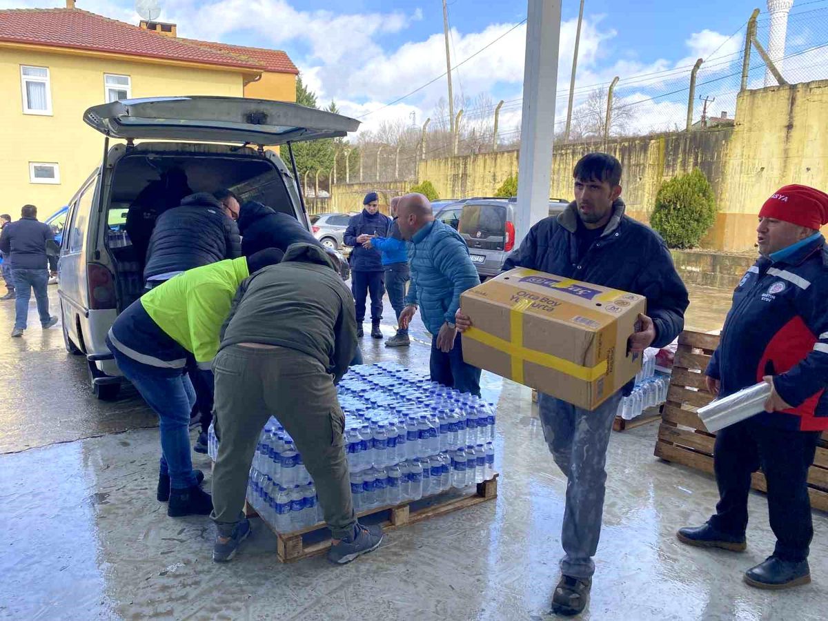 Bartın halkı depremzedeler için seferber oldu