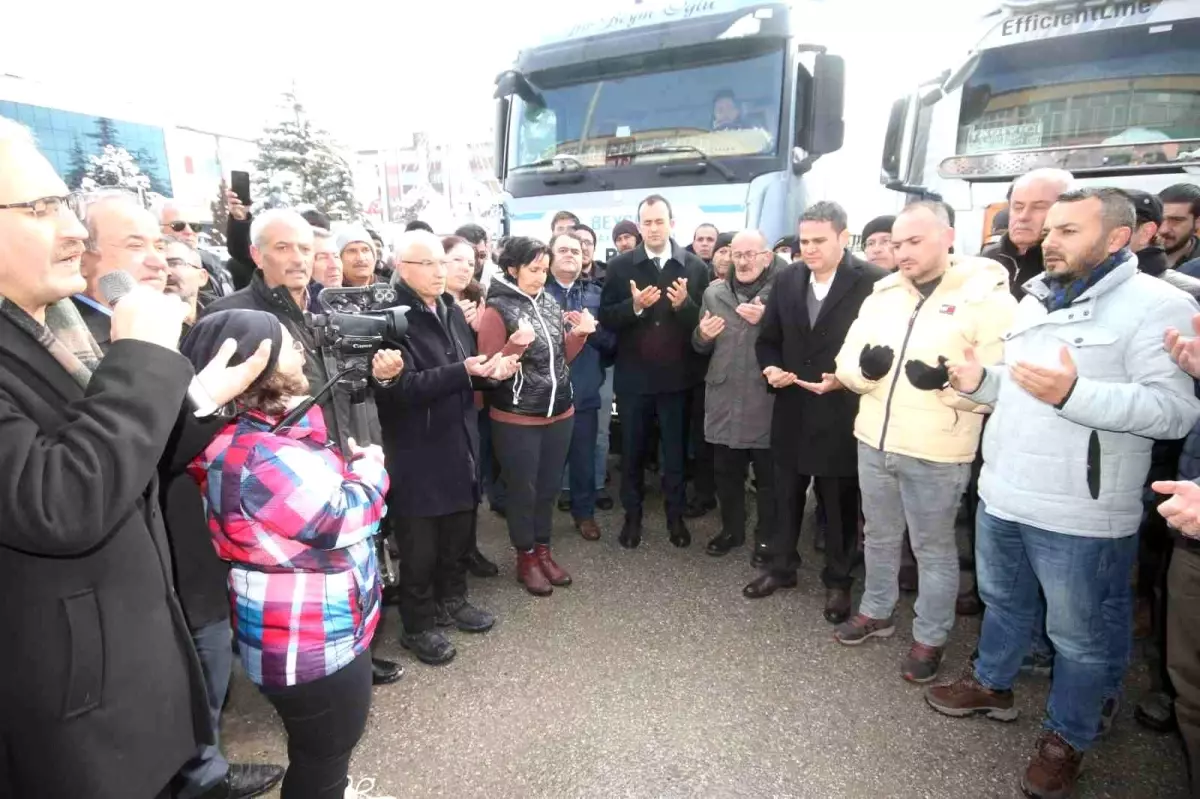 Beyşehir\'den Hatay\'a 6 tır dolusu yardım malzemesi ve 2 otobüs gönüllü dualarla yola çıktı