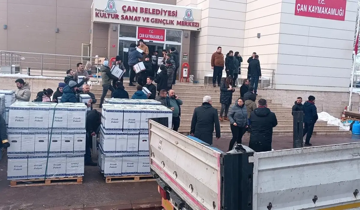 Çan depremzedeler için tek yürek oldu