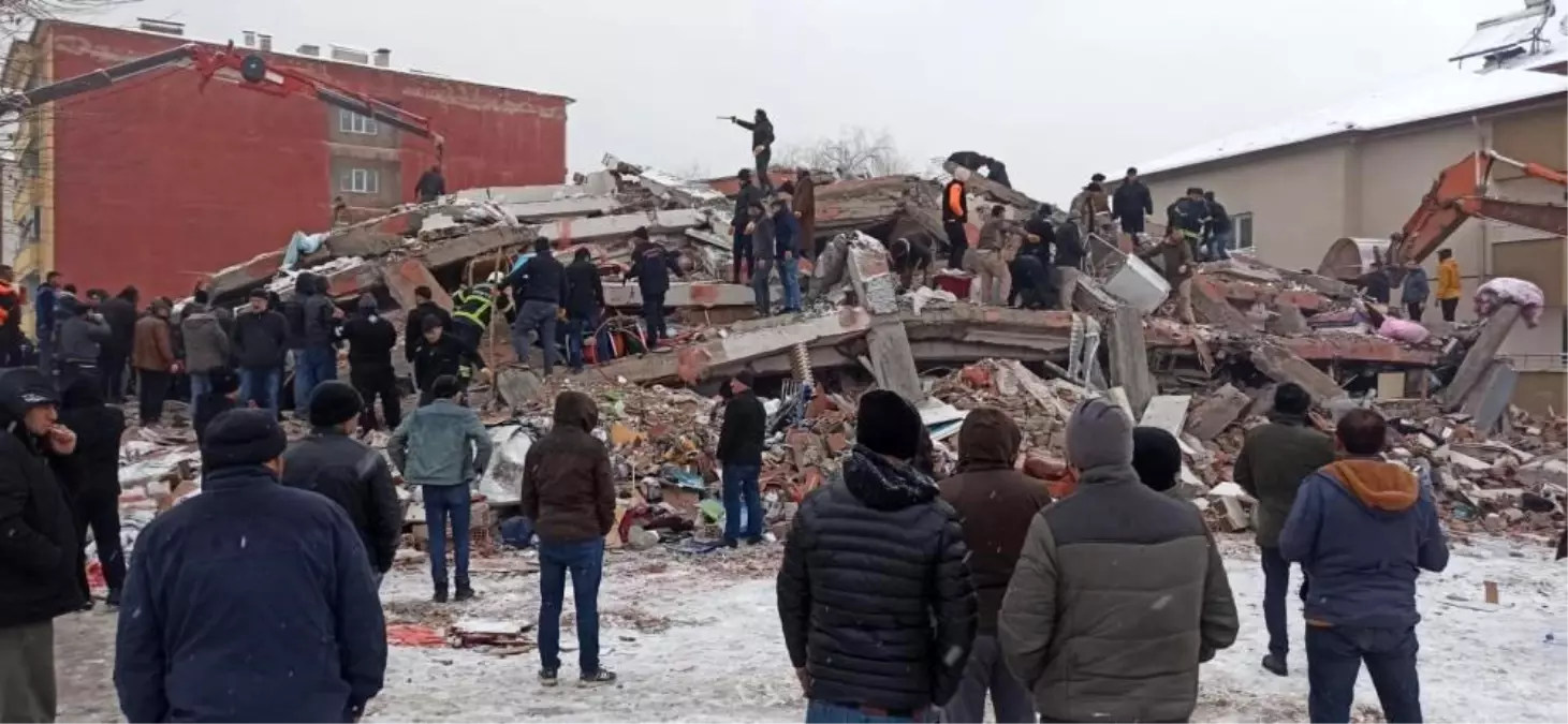 Deprem bölgelerine sağlık personeli ve ihtiyaç malzemesi duyurusu