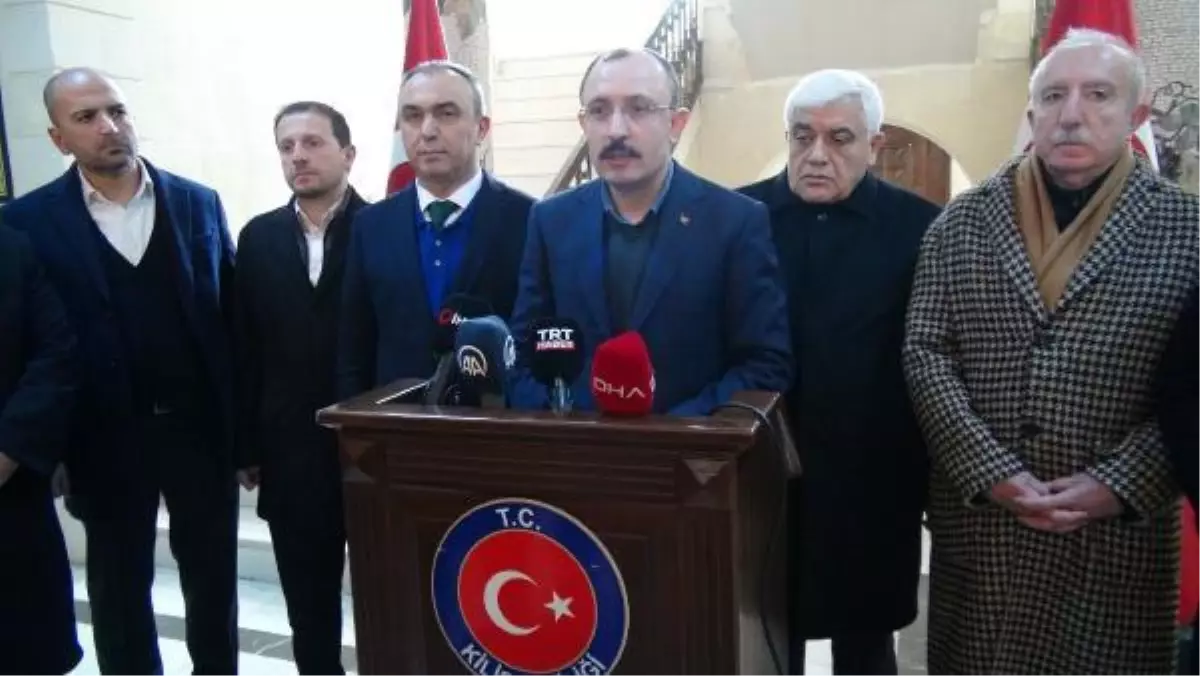 Deprem felaketinde 2'nci gün; enkaz başlarında umutlu bekleyiş (15)