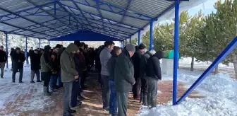 Depremde hayatını kaybeden genç öğretmen Aksaray'da toprağa verildi