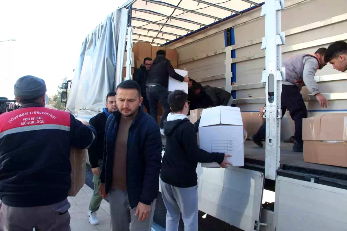 Döşemealtı depremzedeler için tek yürek oldu