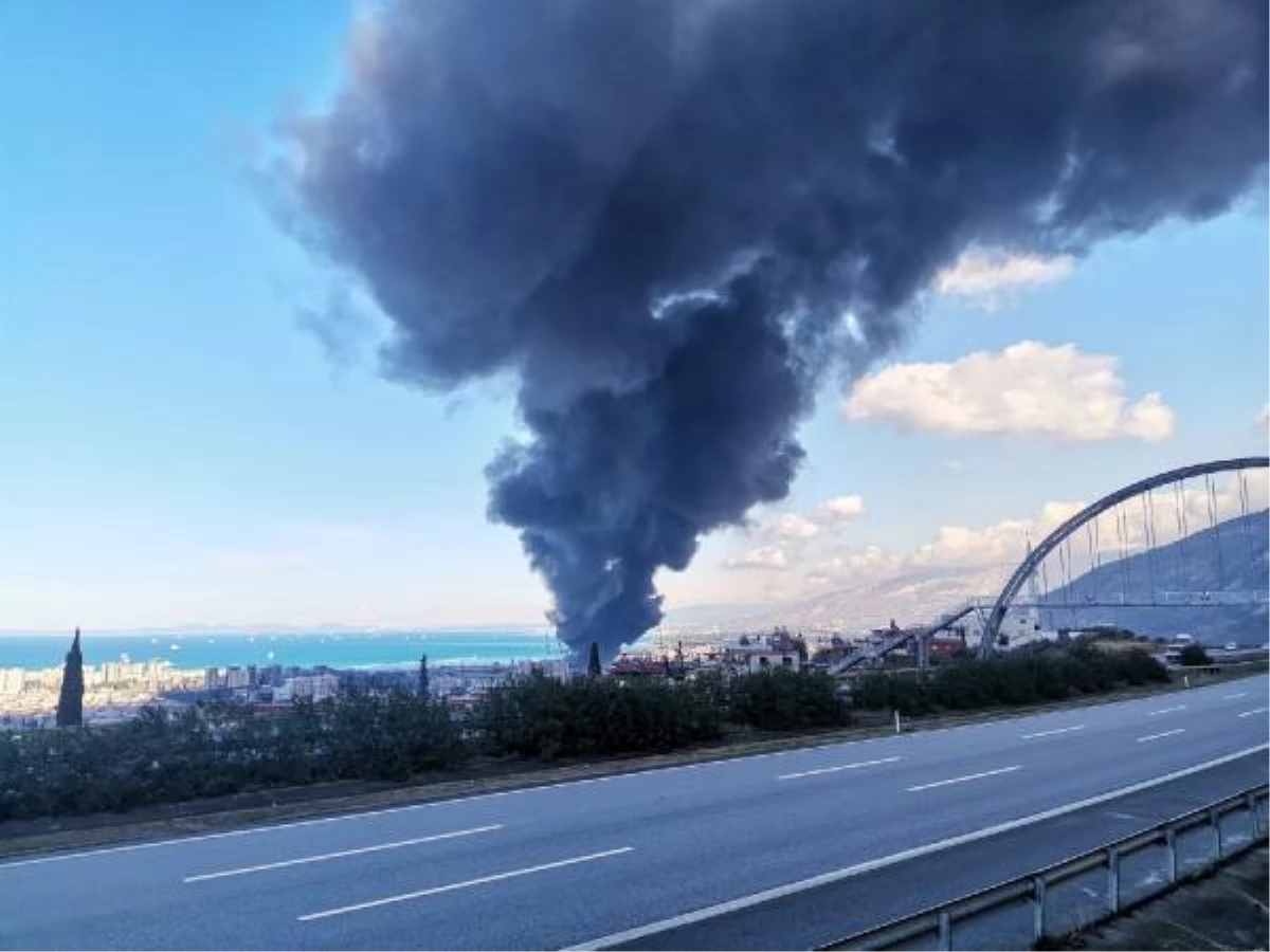 İskenderun Limanı\'ndaki yangın devam ediyor
