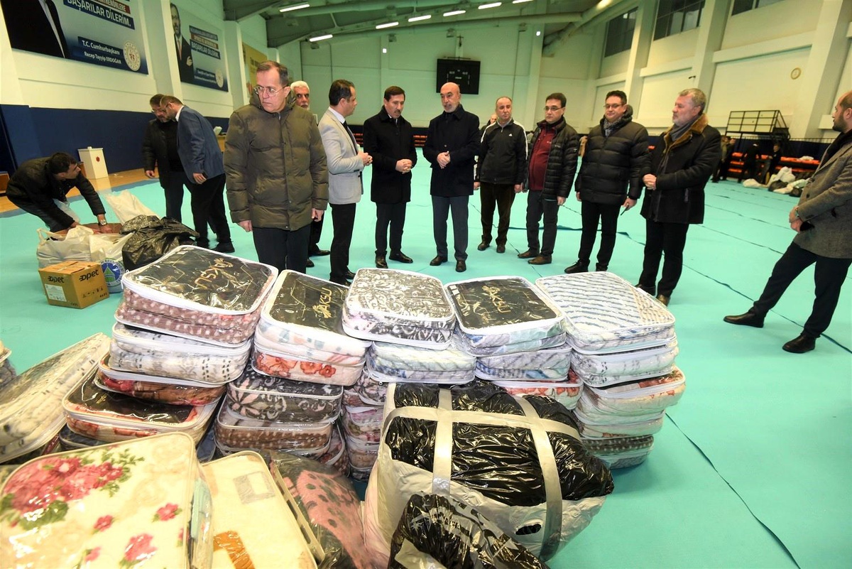 Konya, omuz omuza verdi deprem bölgesine destek oluyor