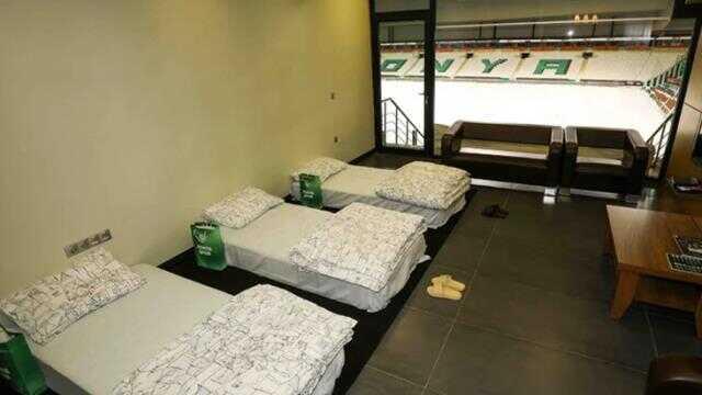 Konyaspor'dan anlamlı hareket! Stadyum localarını depremzedelere açtılar