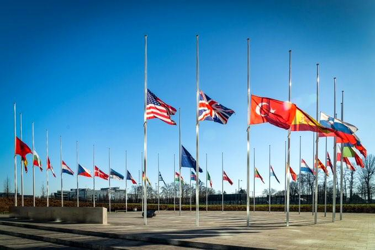 NATO: "Bu korkunç zamanda müttefikimiz Türkiye ve etkilenen herkesle dayanışma içindeyiz"