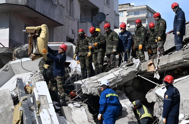 Son Dakika: Bakan Soylu: Kahramanmaraş'ta 941 bina tamamen yıkıldı