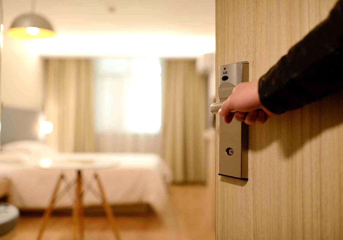 TÜROFED depremzedeler için 9 bin 450 oda hazırladı