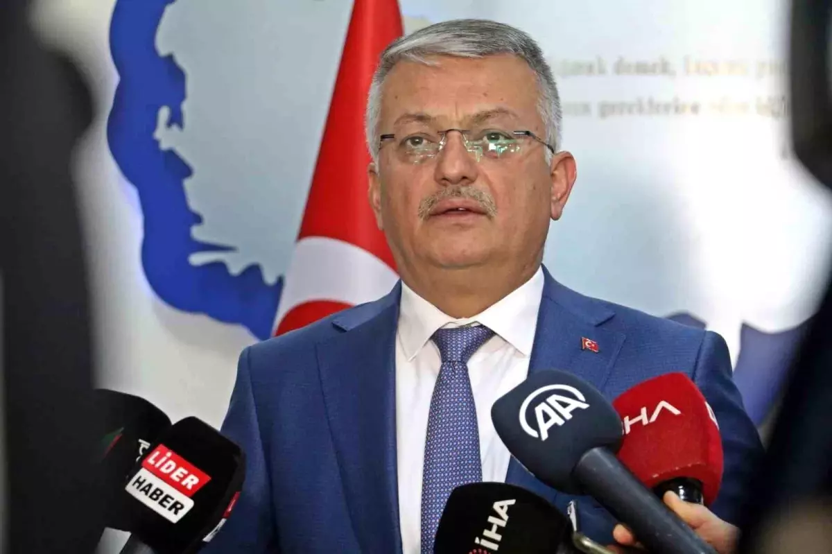 Antalya\'da 500\'e yakın otel 19 bin 400 odayla depremzedelere konaklama hizmeti verecek