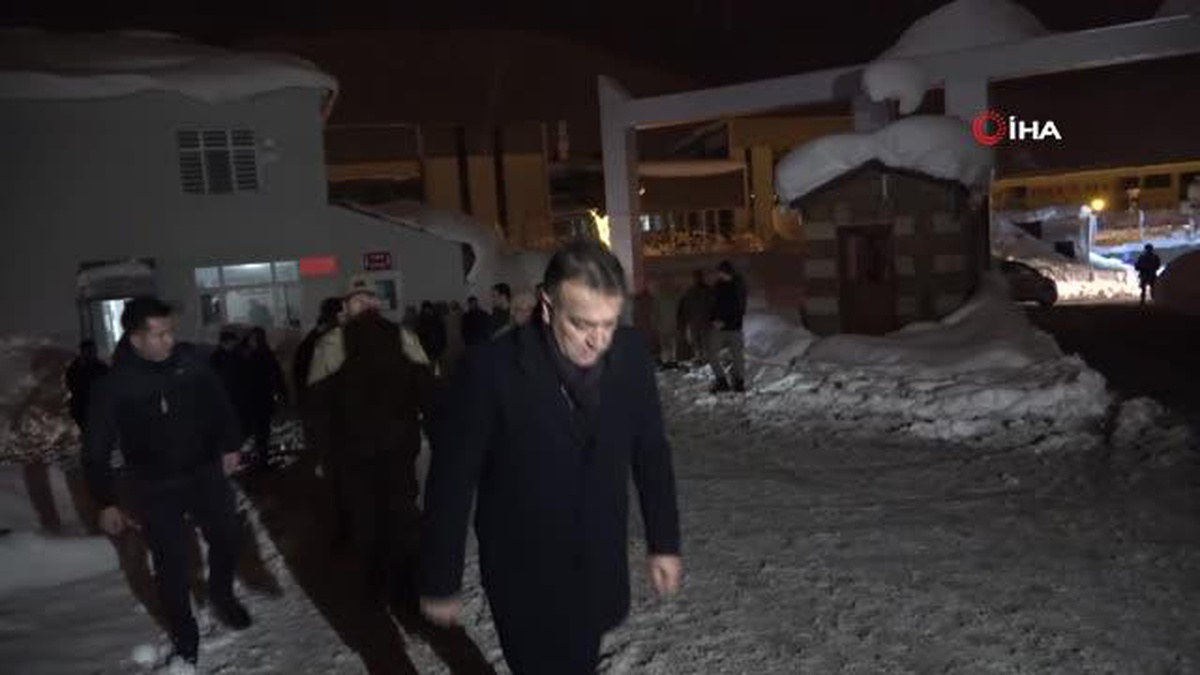 Bitlis\'ten deprem bölgelerine 540 güvenlik gücü sevk edildi