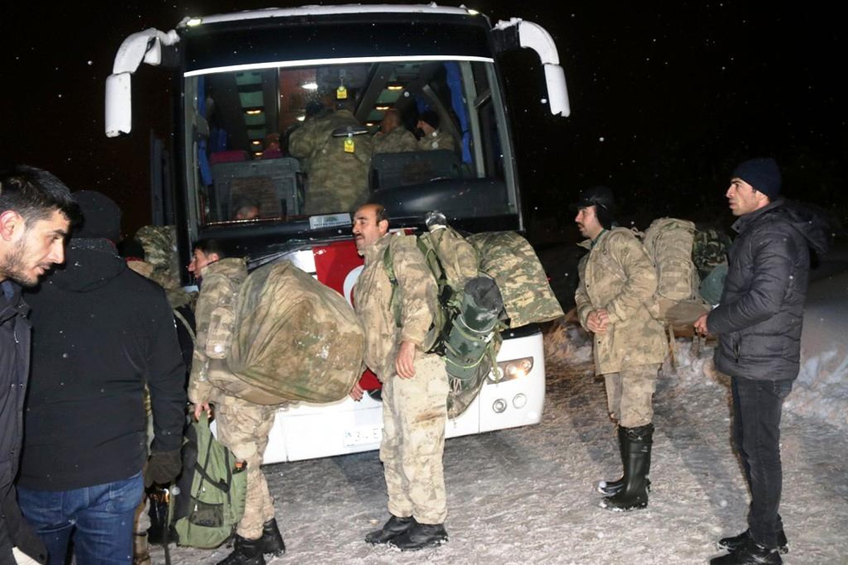 Bitlis\'ten deprem bölgelerine 540 güvenlik gücü sevk edildi