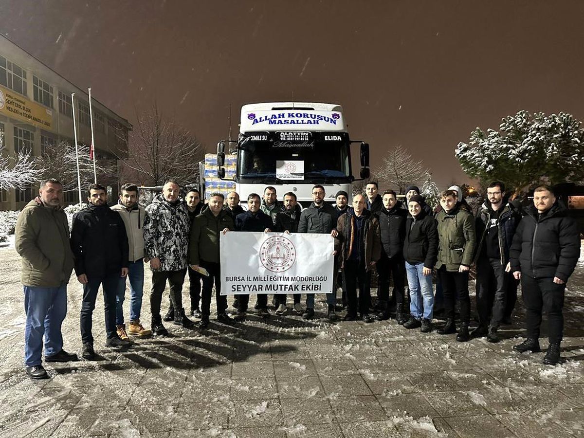Bursa İl Milli Eğitim Müdürlüğü seyyar mutfak ekibi Hatay\'a hareket etti