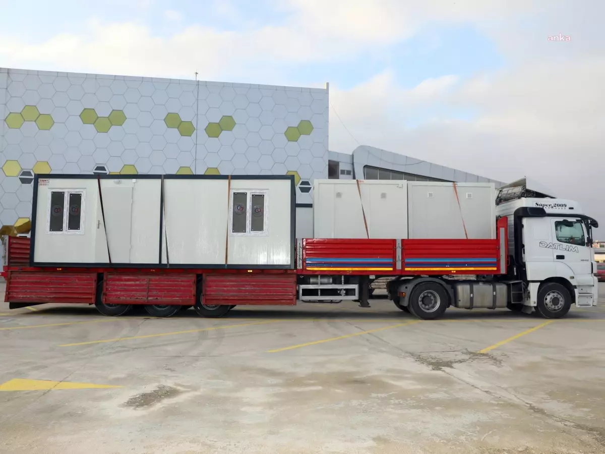 Çerkezköy Belediyesi Deprem Bölgesine Konteyner Ev ve Mobil Tuvalet Gönderdi