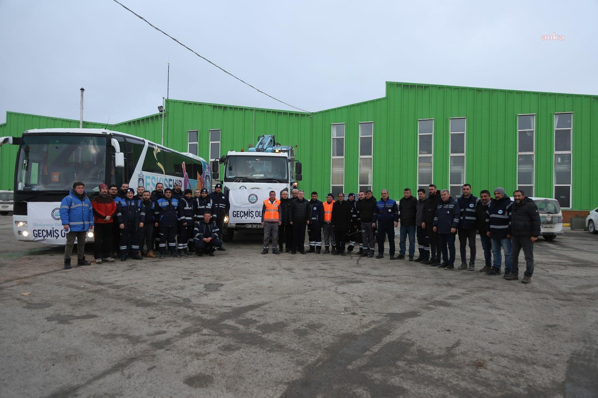 Eskişehir Büyükşehir\'den Afet Bölgesi Hatay\'a 35 Kişilik Uzman Ekip ve Ekipman Desteği