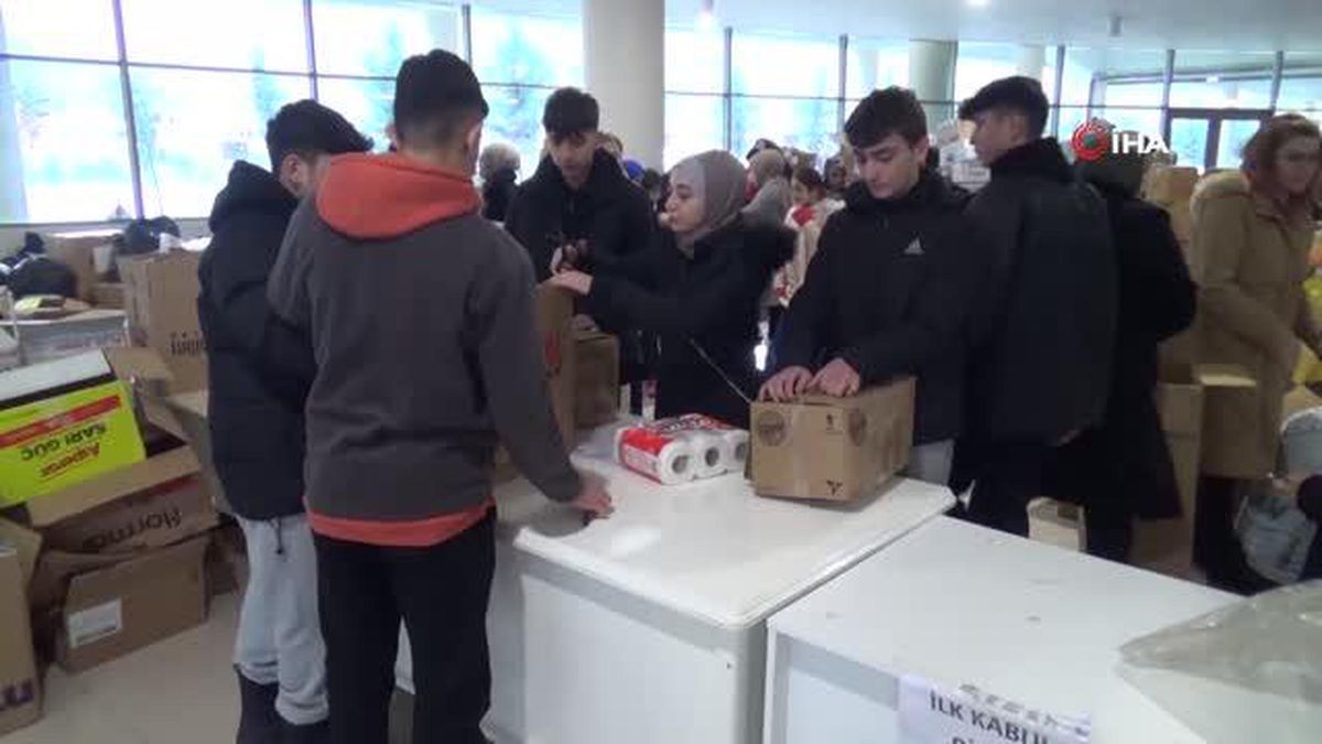 Giresunspor Kaptanı Onurcan Piri'den depremzedelere destek