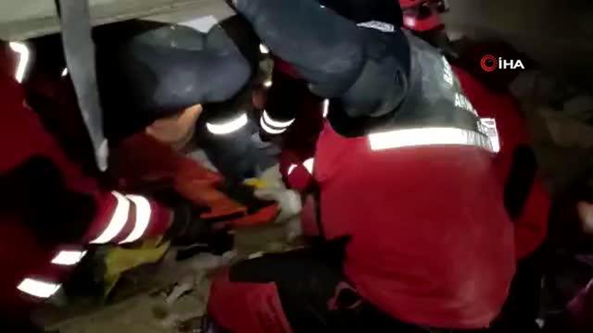 Hatay\'dan güzel haber...Minik Eymen\'in ardından annesi de enkazdan sağ olarak çıkartıldı