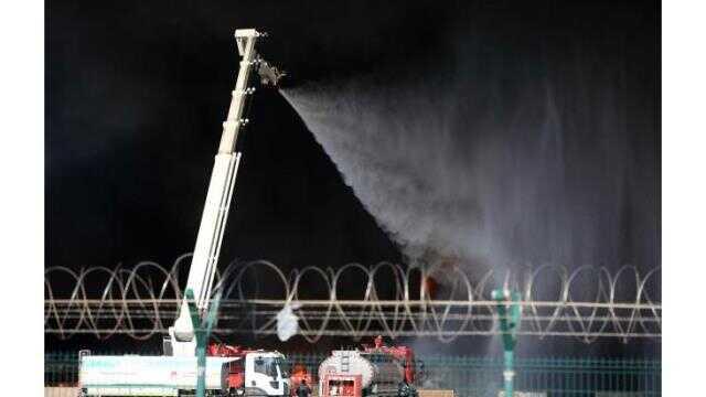 İskenderun Limanı'ndaki konteyner yangınını söndürme çalışmaları dronla görüntülendi
