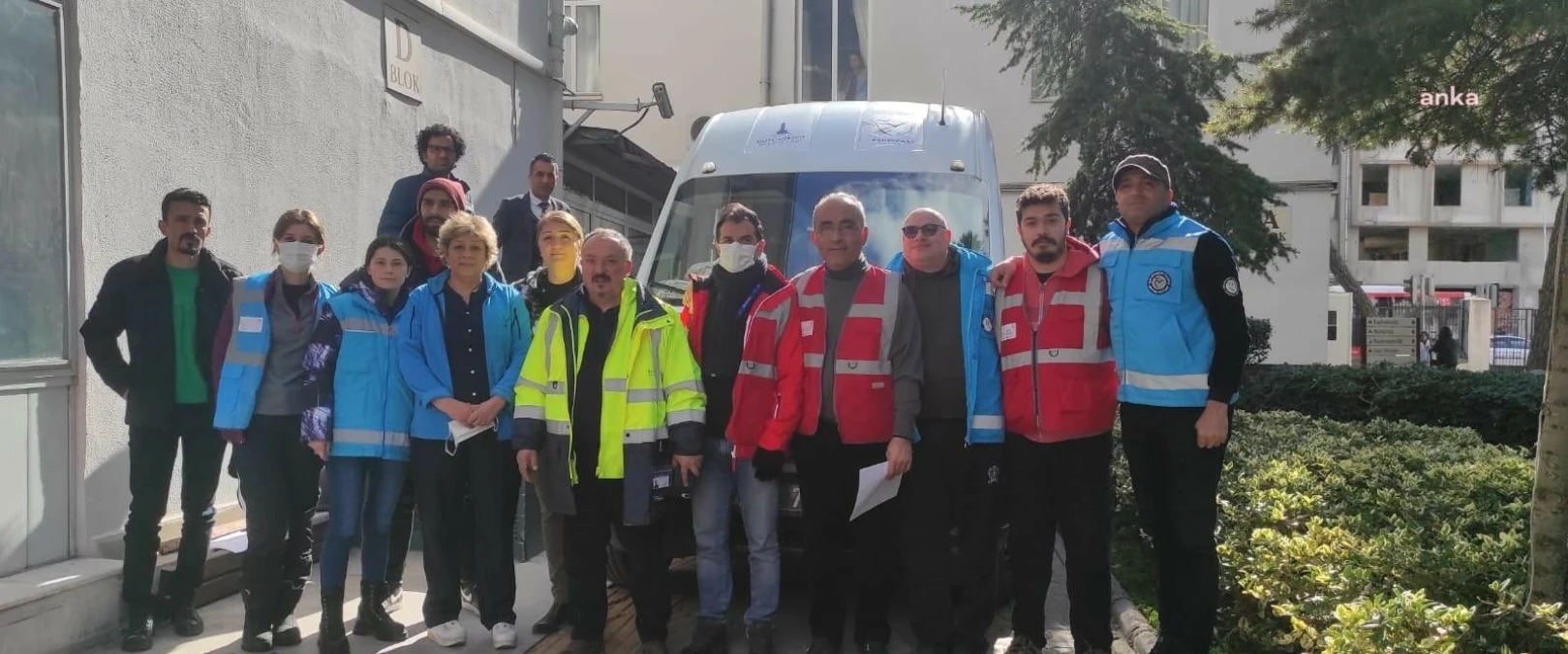 İzmirli Sağlıkçılar Deprem Bölgesinde Gönüllü Hizmet Veriyor