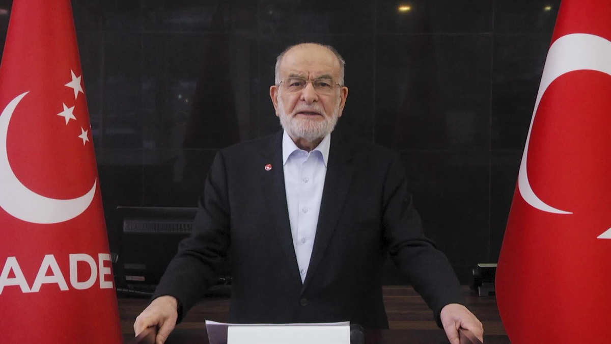 Karamollaoğlu: "Artık Sussunlar ve Sadece İşlerini Yapsınlar"