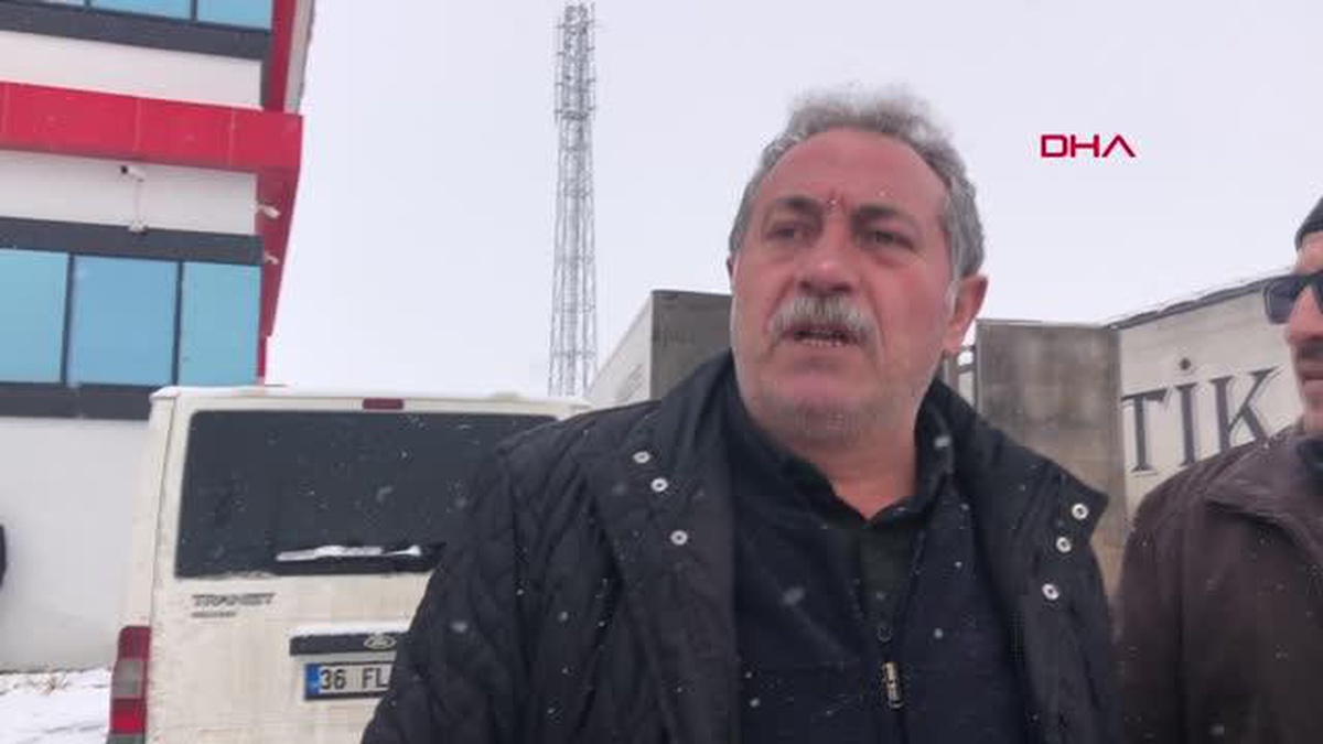 KARS\'TAN DEPREMZEDELERE 15 BİN ADET EKMEK GÖNDERDİLER