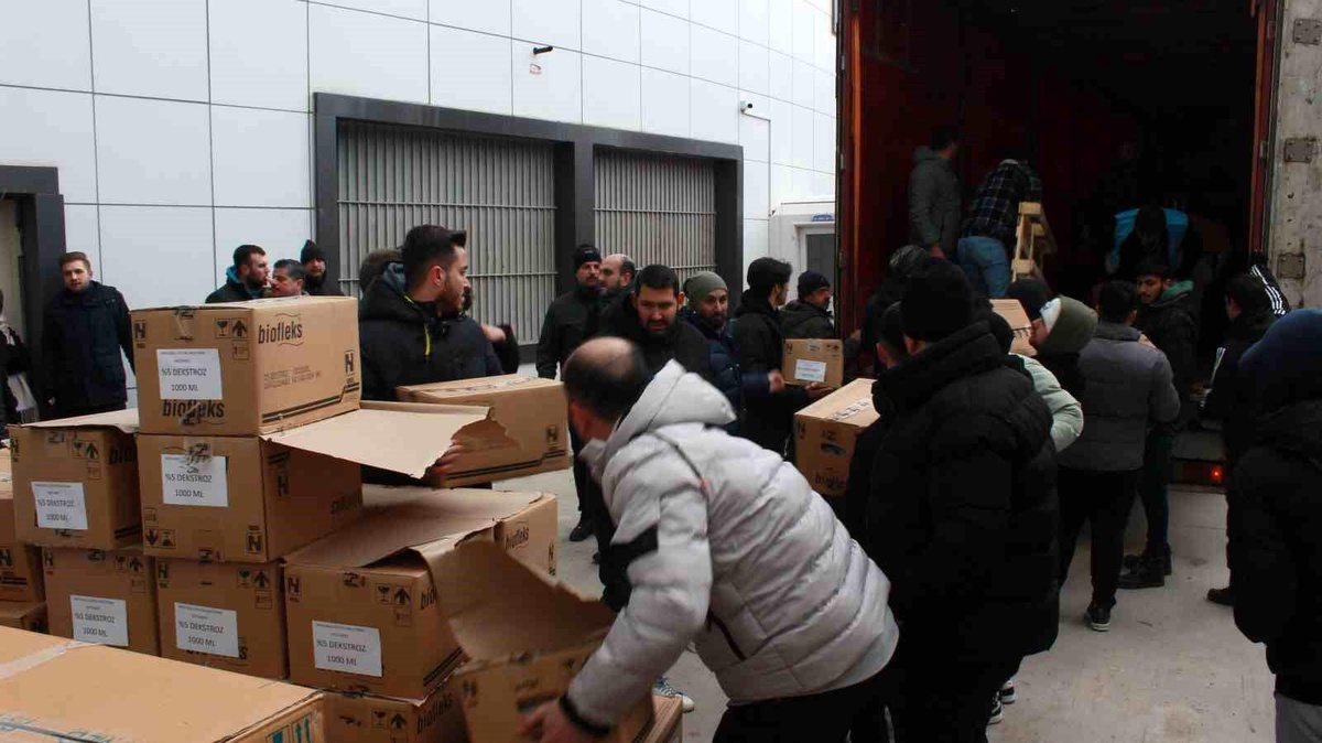 Kırklareli\'nden deprem bölgelerine ilaç desteği