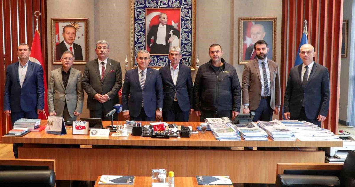 Kütahya Halk Otobüsleri Kooperatifi\'nden depremzedeler yardım