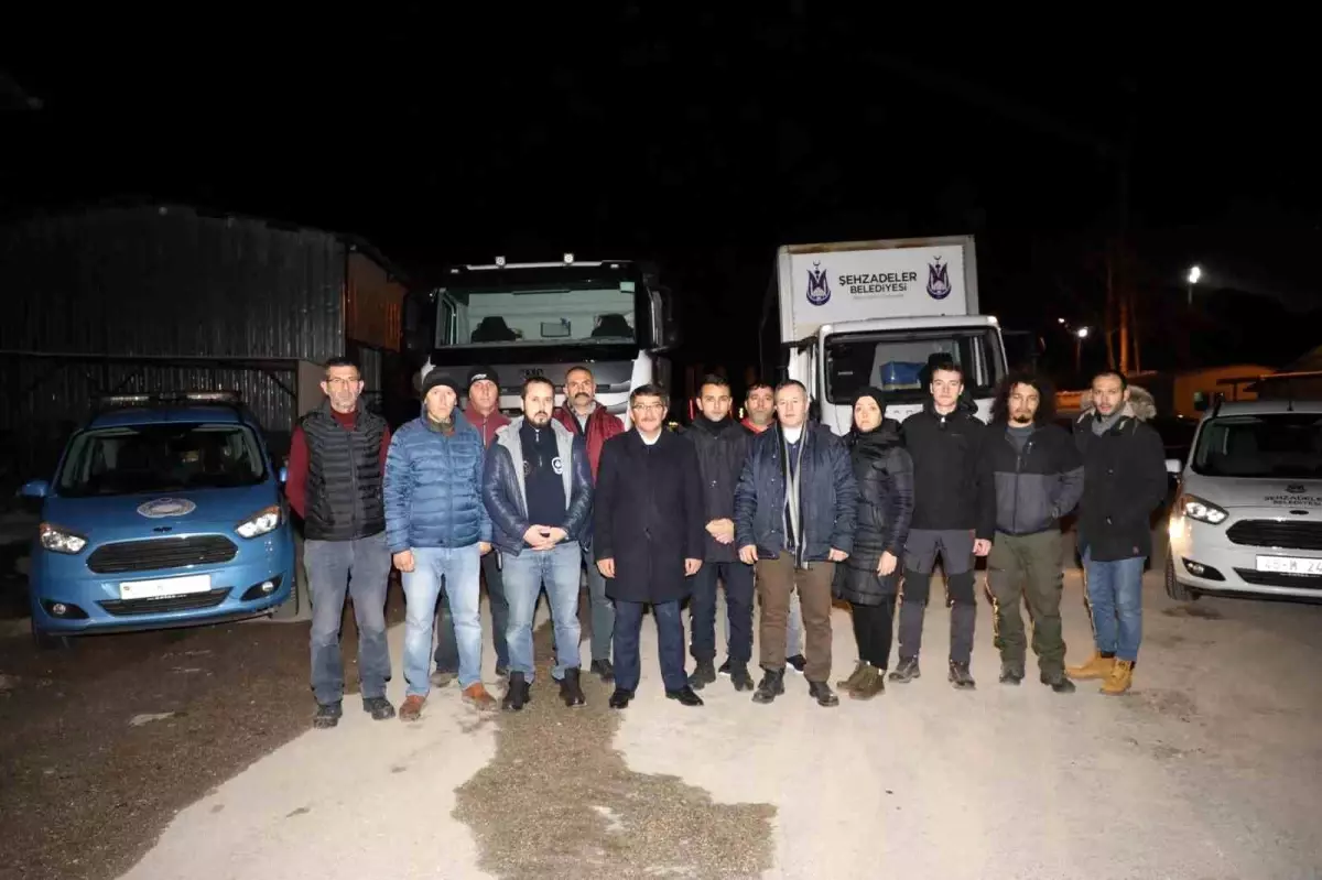 Manisa\'dan 5 bin kişiye yemek çıkarabilecek araç Adıyaman\'a gönderildi