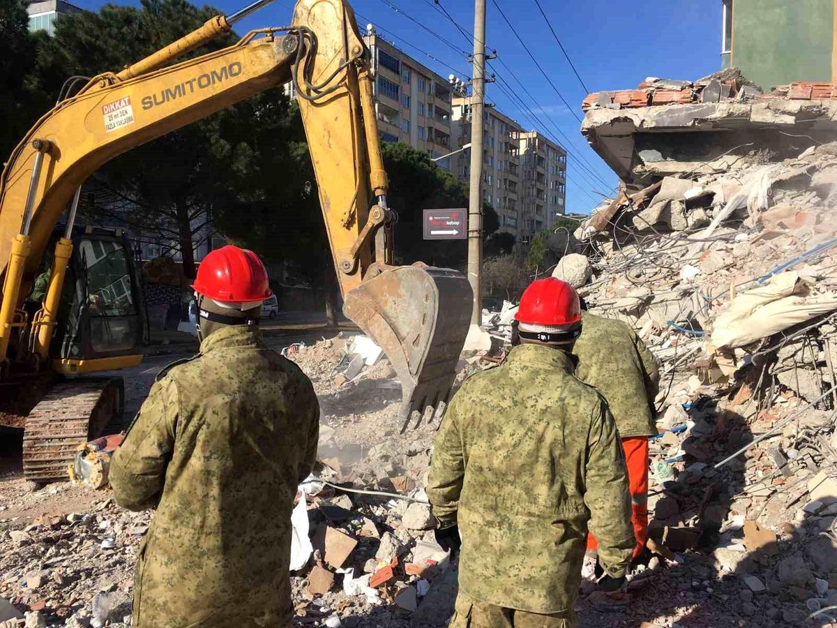 MSB: "DİSAK Kahramanmaraş\'ta arama-kurtarma çalışmalarını sürdürüyor"