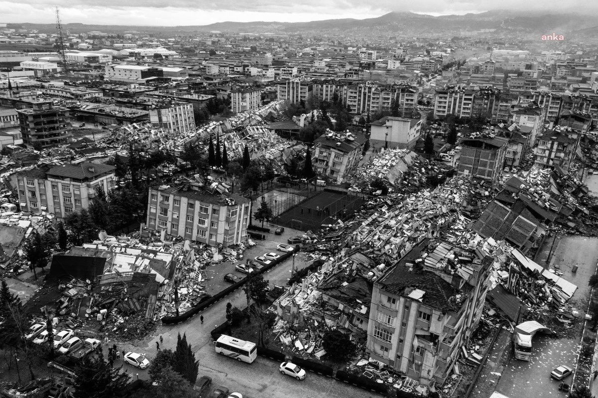Tgs: "Ohâl İlânıyla Birlikte Bazı Bölgelerde Gazeteciler Enkazlardan Uzaklaştırılıyor. İhmallerden Bahsedenler Sansürlenmek İsteniyor"