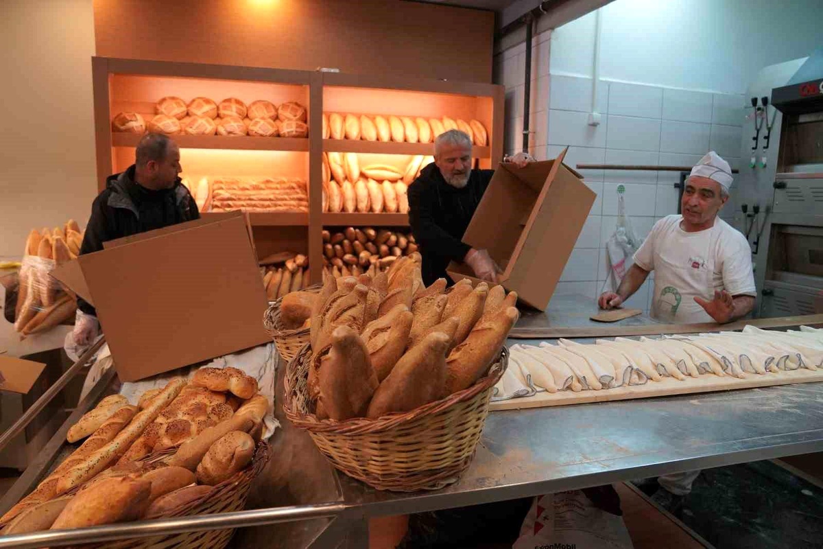 Ümraniye\'den deprem bölgesine ekmek desteği