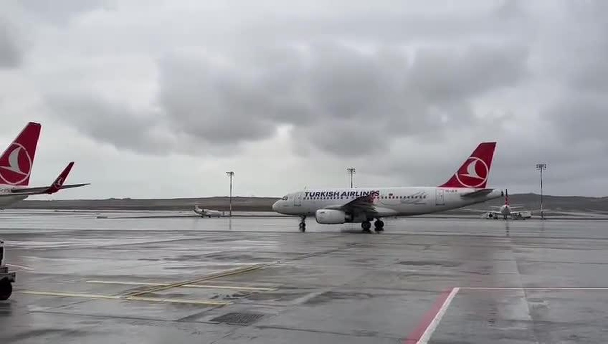 Vali Yerlikaya: "İstanbul\'dan Deprem Bölgesine 122 Uçakla 20 Bin 515 Personel, 964 Yardım Tır\'ı Gönderildi"