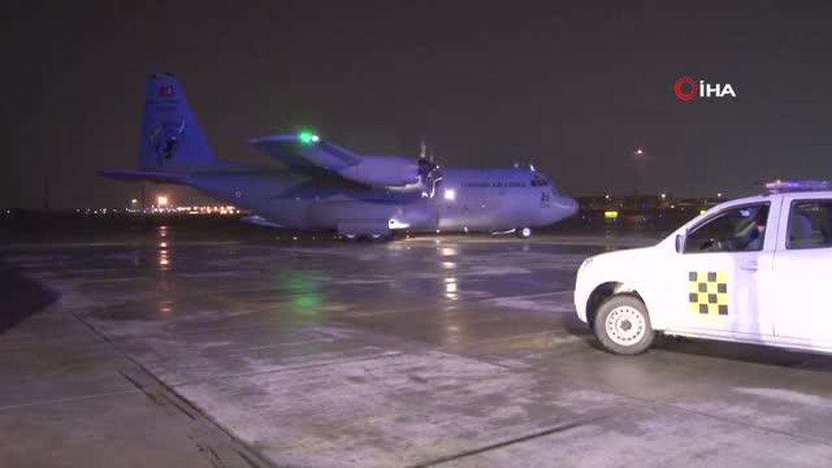 Adana'dan İstanbul'a askeri uçakla 52 yaralı getirildi