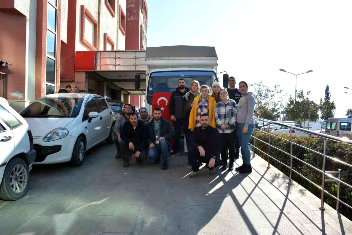 ADÜ\'de Afet Yardım Kampanyası için toplanan malzemeler yola çıktı