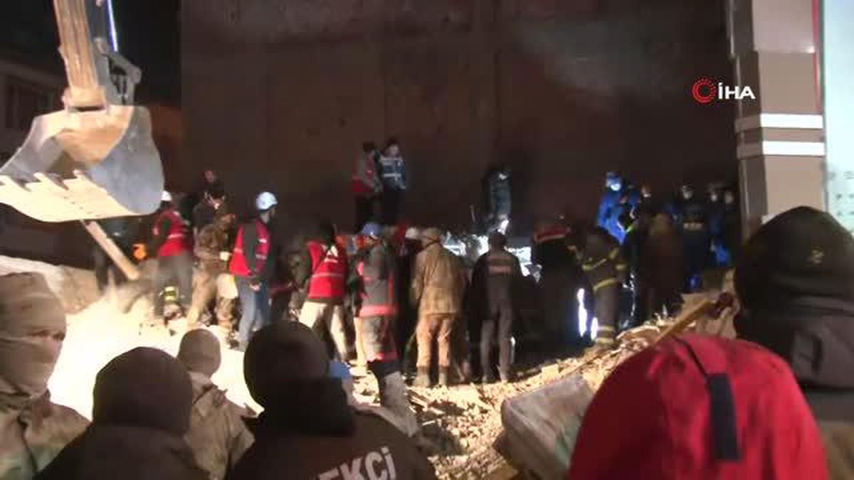 Afan Apartmanı'nda 91. saatte kurtarma çalışmaları devam ediyor