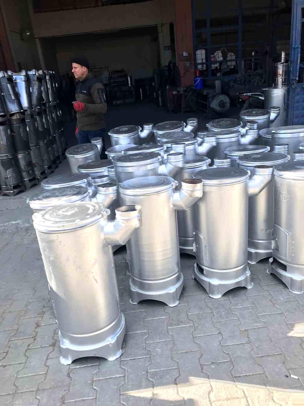Bozdoğan\'dan deprem bölgesine 380 adet soba desteği