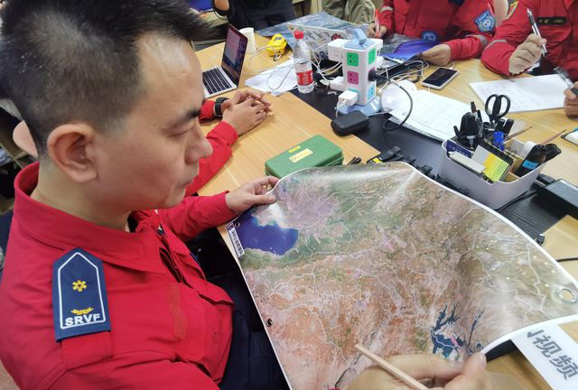 Çin'in Shenzhen Kentinden Bir Kurtarma Ekibi Türkiye'ye Hareket Etti