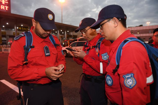 Çin'in Shenzhen Kentinden Bir Kurtarma Ekibi Türkiye'ye Hareket Etti