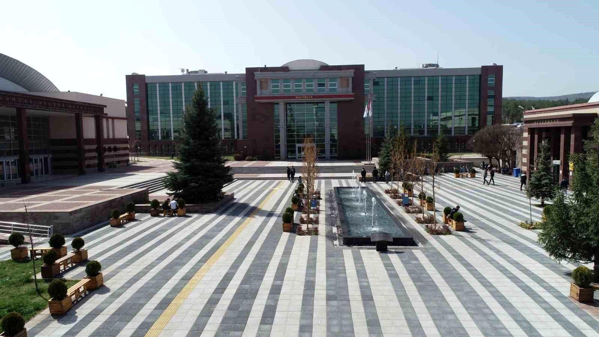 ESOGÜ Rektörlüğü\'nden yardım toplama araçları ile ilgili önemli duyuru