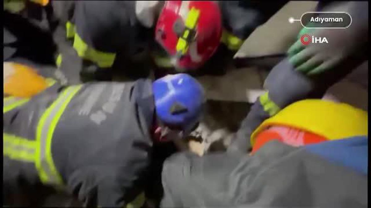 Giresun ekibi 8 yaşındaki Nisa'yı 64 saat sonra kurtardı