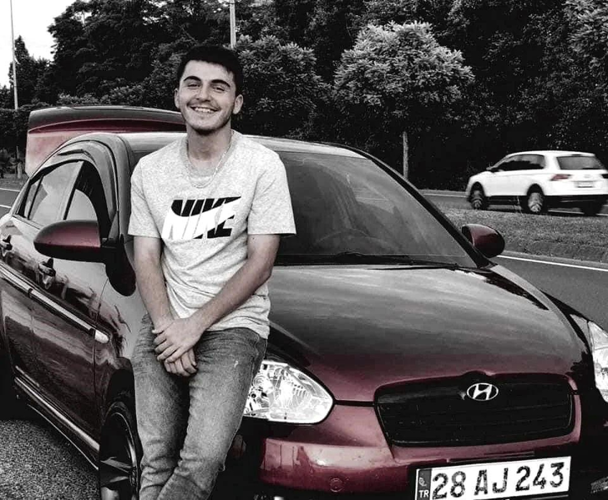 Giresunlu futbolcu Saruhan Bolat\'dan acı haber