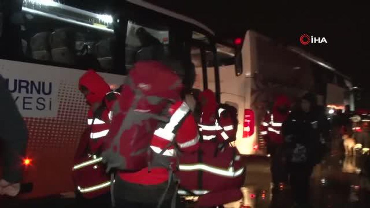 İspanyol arama kurtarma ekibi askeri uçakla deprem bölgesine gönderildi