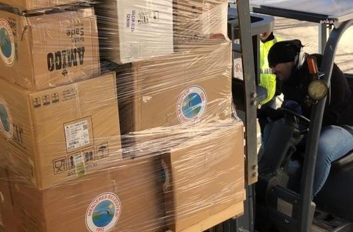 Menderes, Deprem İçin Tek Yürek Oldu