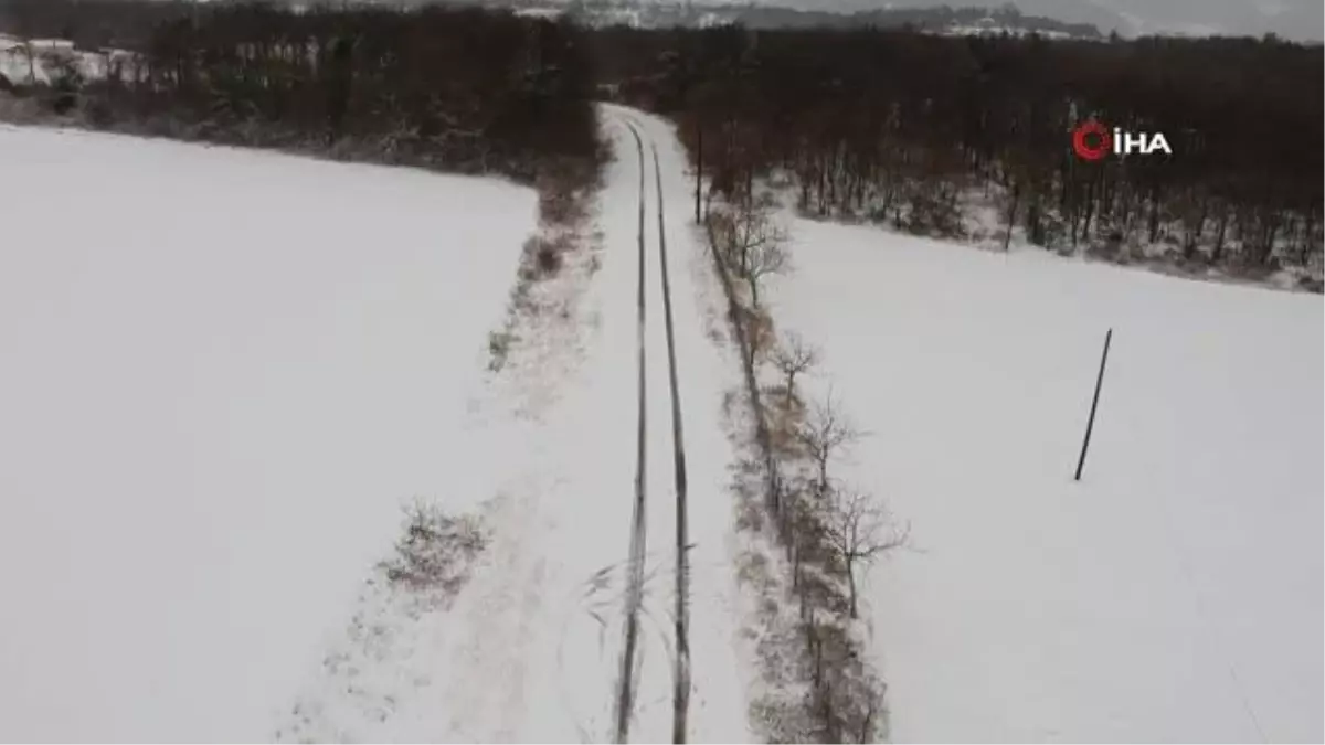 Sinop\'ta 2 ilçe köyleri kar yağışı nedeniyle tamamen ulaşıma kapandı