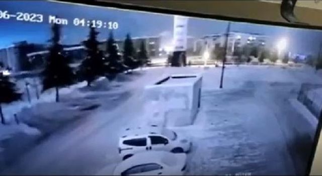 Adıyaman'ı yerle bir eden deprem kameralarda Adıyaman'ı yerle bir eden deprem kameralarda